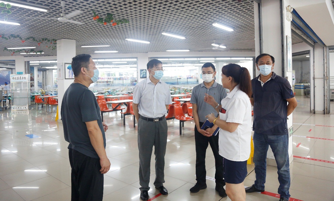 学校党委副书记,纪委书记杨茂椿督导检查 夏秋季学期开学及疫情防控